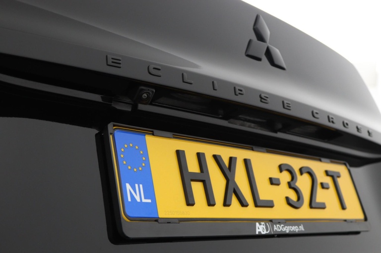 Mitsubishi Eclipse Cross - 2.4 PHEV Black Edition 38