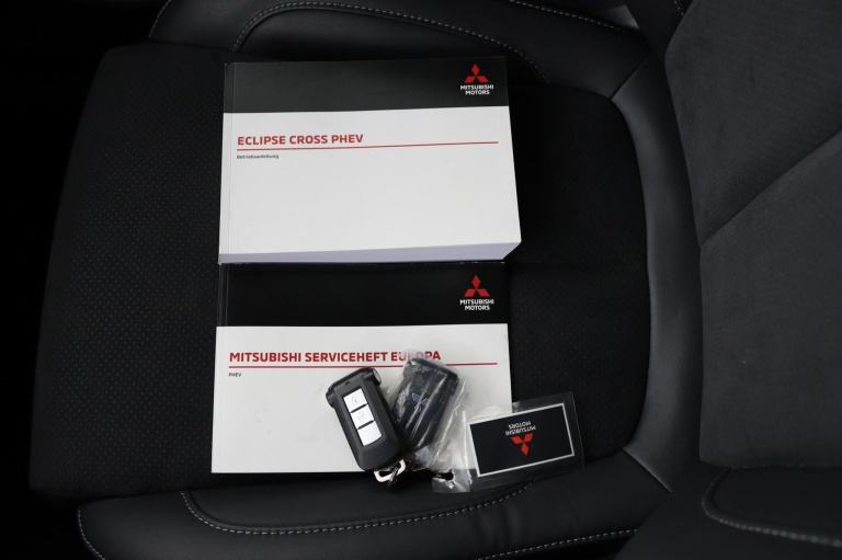 Mitsubishi Eclipse Cross - 2.4 PHEV Black Edition 42