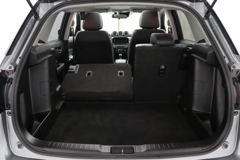 Suzuki Vitara - 1.4 Boosterjet Style Smart Hybrid 29