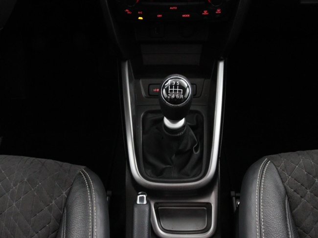 Suzuki Vitara - 1.4 Boosterjet Style Smart Hybrid