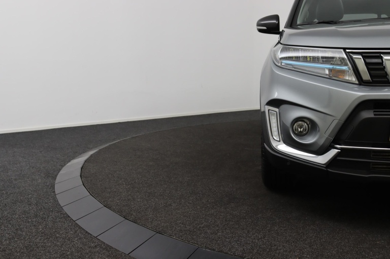 Suzuki Vitara - 1.4 Boosterjet Style Smart Hybrid 36