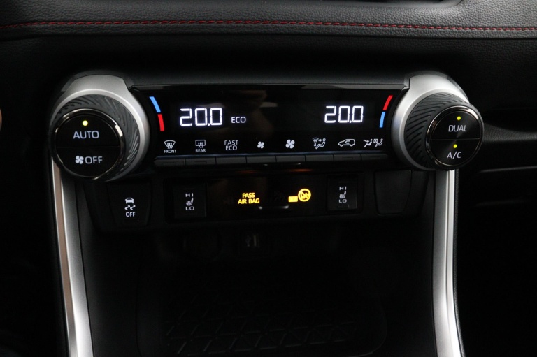 Suzuki Across - 2.5 Plug-in Hybrid Style Business 16