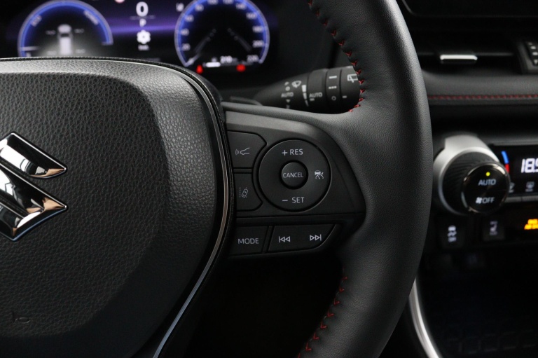 Suzuki Across - 2.5 Plug-in Hybrid Style Business 18
