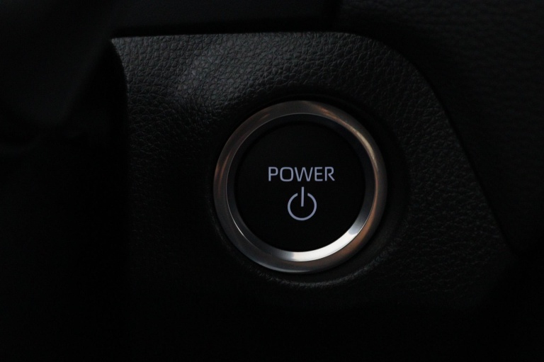 Suzuki Across - 2.5 Plug-in Hybrid Style Business 19
