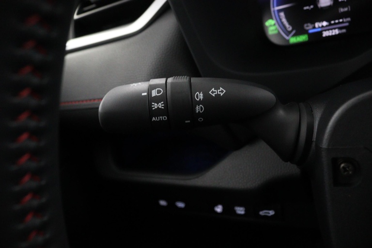Suzuki Across - 2.5 Plug-in Hybrid Style Business 21