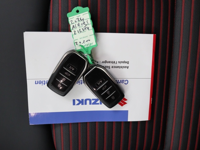 Suzuki Across - 2.5 Plug-in Hybrid Style Business