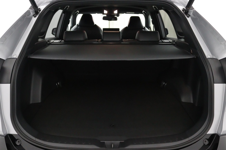 Suzuki Across - 2.5 Plug-in Hybrid Style Business 26