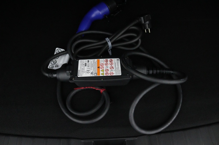 Suzuki Across - 2.5 Plug-in Hybrid Style Business 34