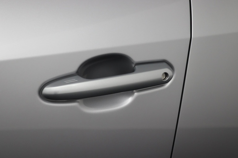 Suzuki Across - 2.5 Plug-in Hybrid Style Business 37