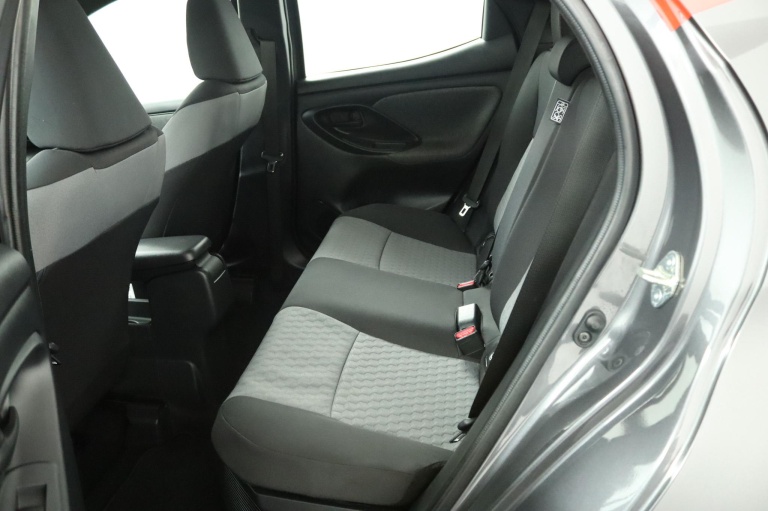 Toyota Yaris - 1.5 Hybrid 115 Tokyo Spirit 18