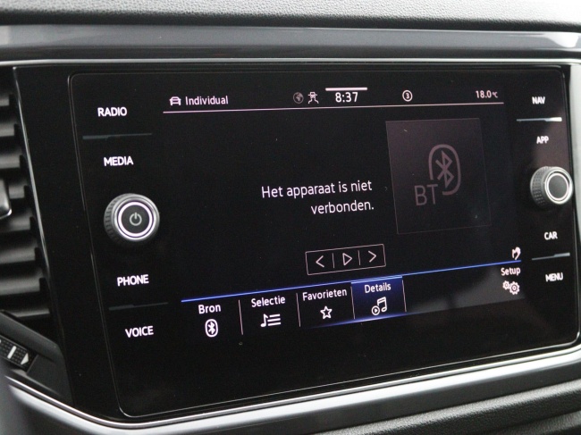 Volkswagen T-Roc - 1.5 TSI Sport Business R