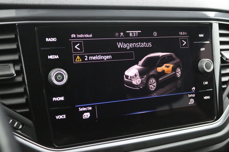 Volkswagen T-Roc - 1.5 TSI Sport Business R 22