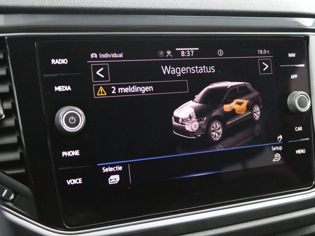 Volkswagen T-Roc - 1.5 TSI Sport Business R