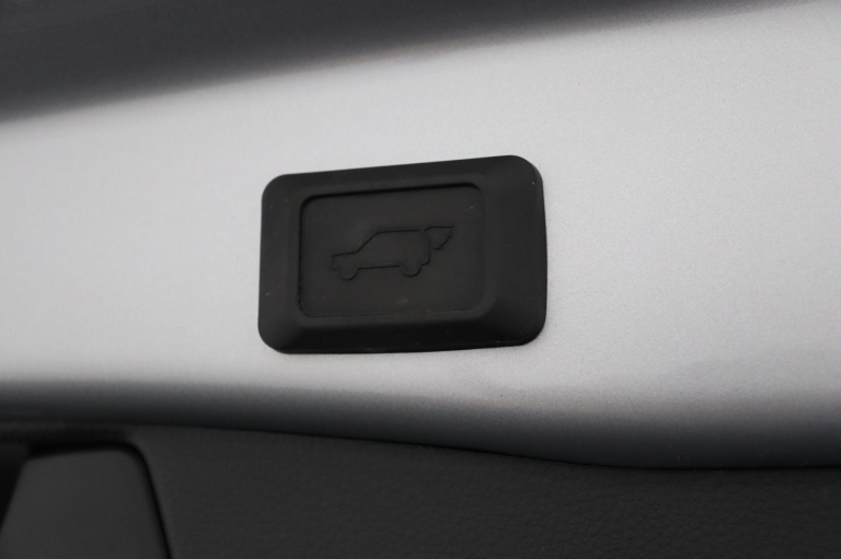 Toyota RAV4 - 2.5 Plug-in Hybrid AWD Limited Edition 46