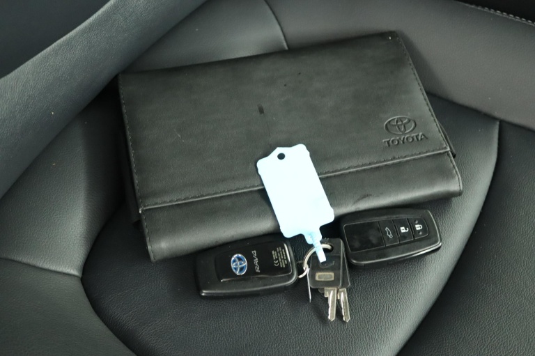 Toyota RAV4 - 2.5 Hybrid Executive 11