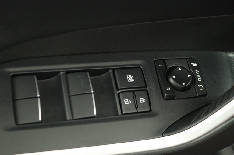 Toyota RAV4 - 2.5 Hybrid Executive 29