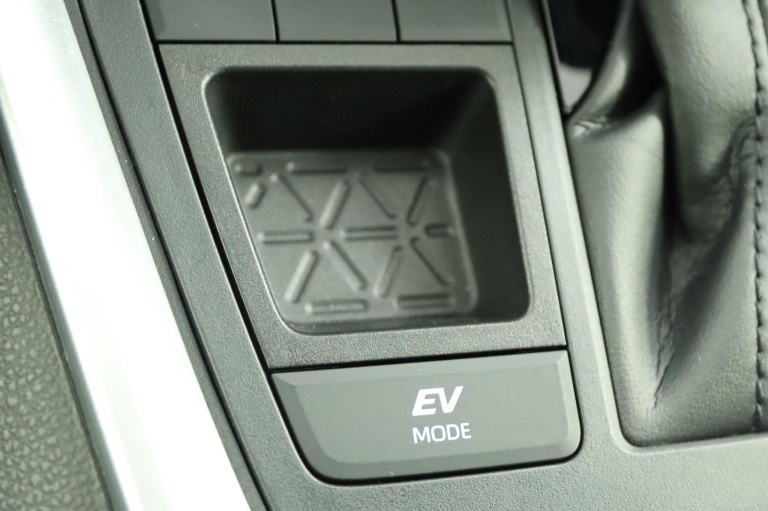 Toyota RAV4 - 2.5 Hybrid Executive 67