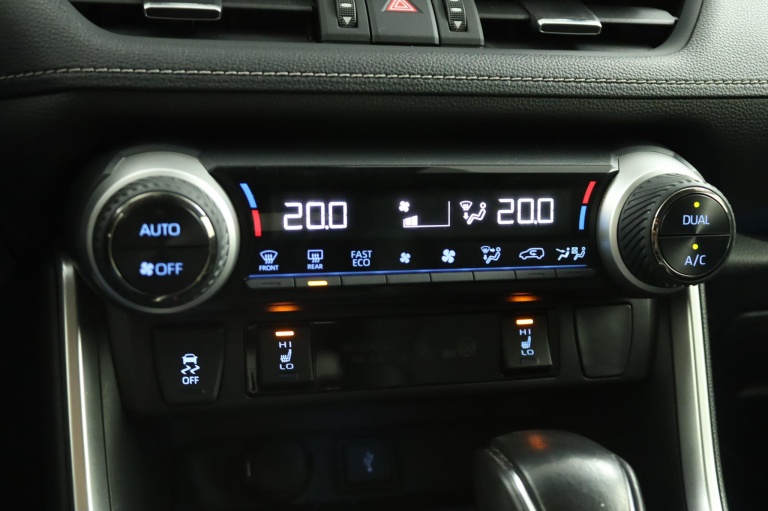 Toyota RAV4 - 2.5 Hybrid Executive 7