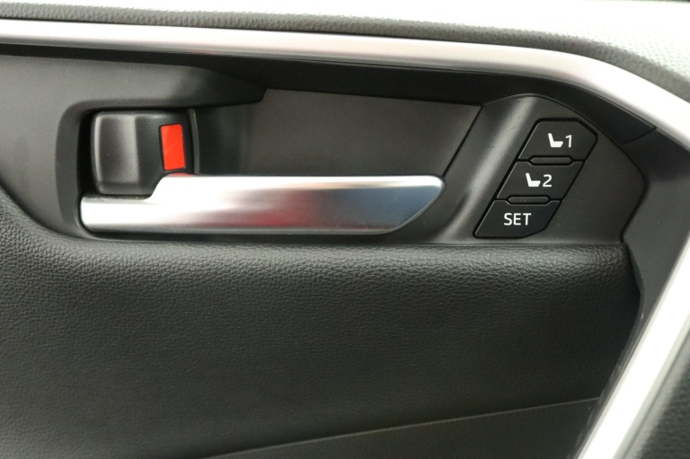 Toyota RAV4 - 2.5 Hybrid Executive 72