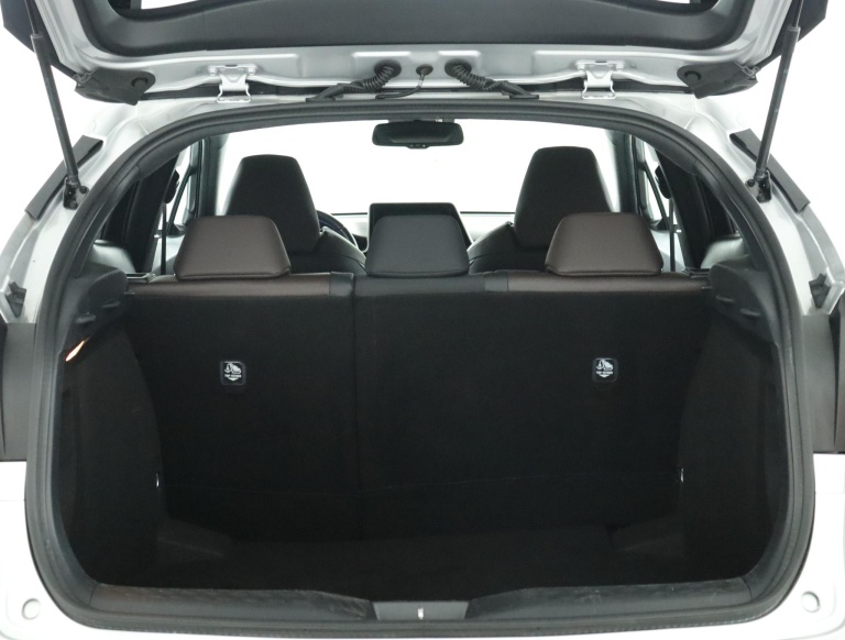 Toyota C-HR - 1.8 Hybrid Executive 24
