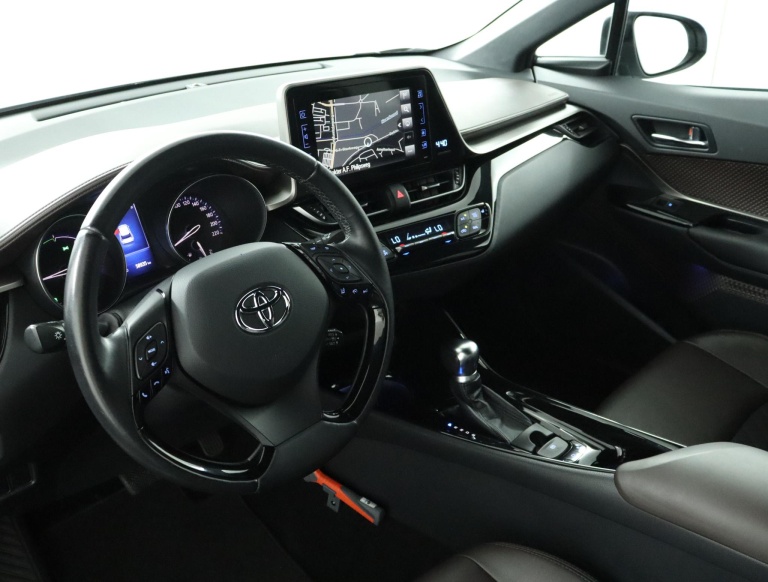 Toyota C-HR - 1.8 Hybrid Executive 66
