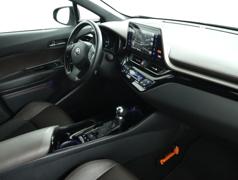Toyota C-HR - 1.8 Hybrid Executive 68