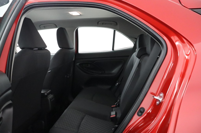 Toyota Yaris Cross - 1.5 Hybrid 115 Active 18