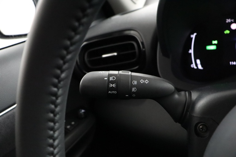 Toyota Yaris Cross - 1.5 Hybrid 115 Active 30