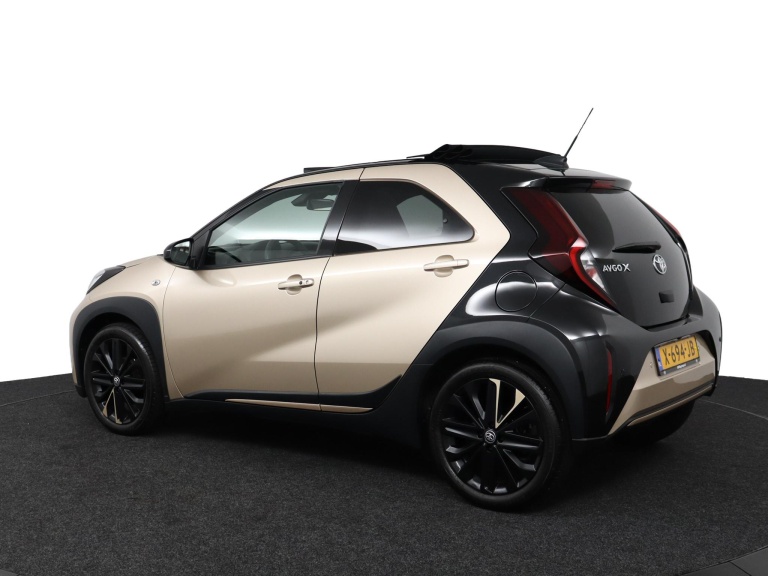 Toyota Aygo X - 1.0 VVT-i MT Premium 12