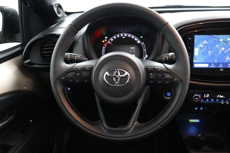 Toyota Aygo X - 1.0 VVT-i MT Premium 19