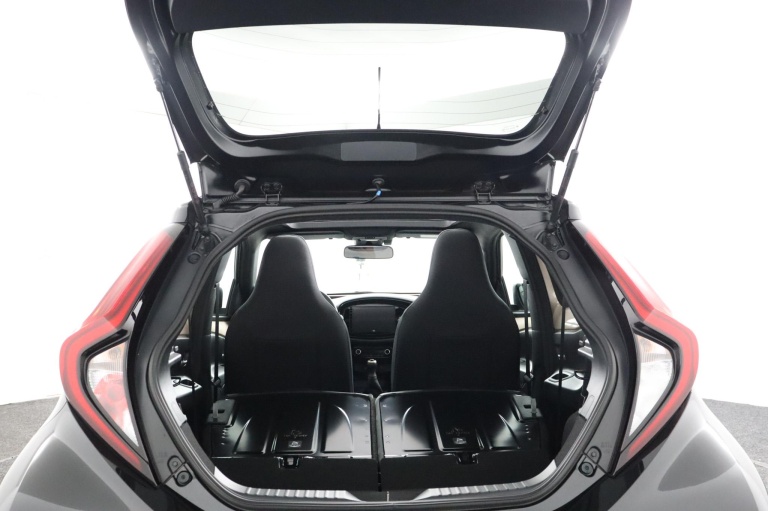 Toyota Aygo X - 1.0 VVT-i MT Premium 26