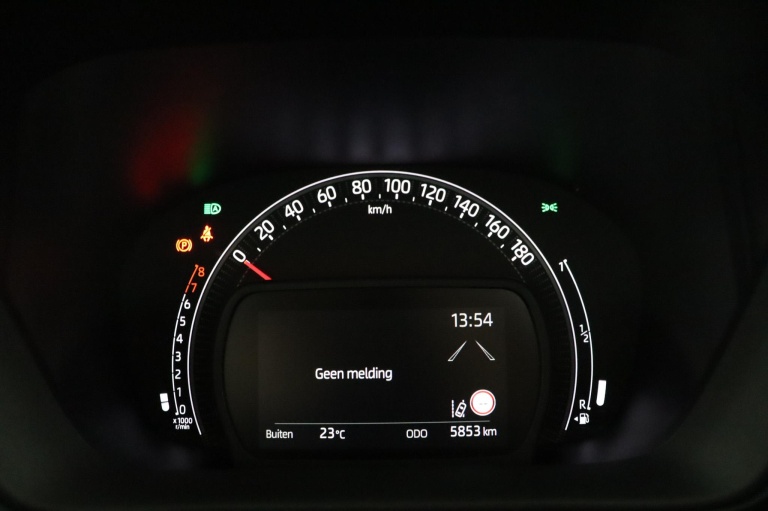 Toyota Aygo X - 1.0 VVT-i MT Premium 6