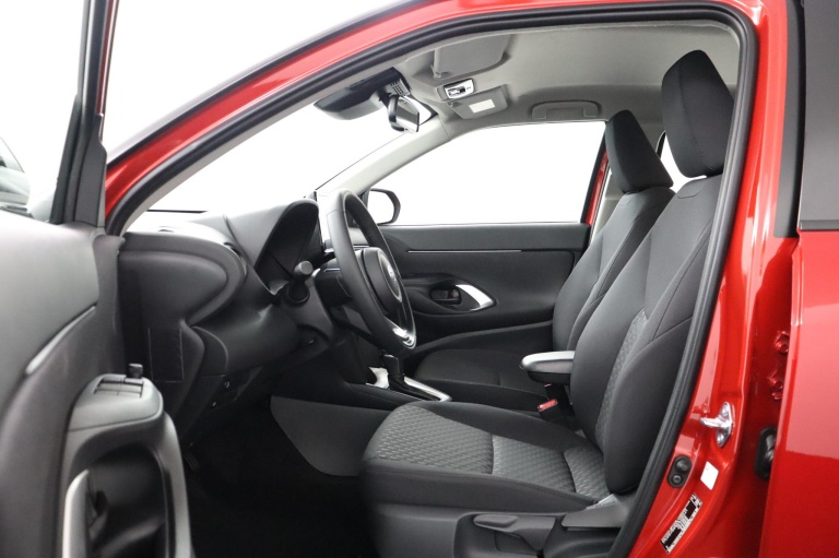 Toyota Yaris Cross - 1.5 Hybrid 115 Active 17