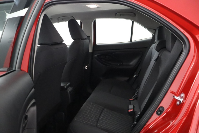 Toyota Yaris Cross - 1.5 Hybrid 115 Active 18