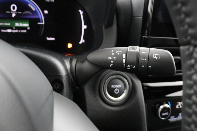 Toyota Yaris Cross - 1.5 Hybrid 130 pk Dynamic 32