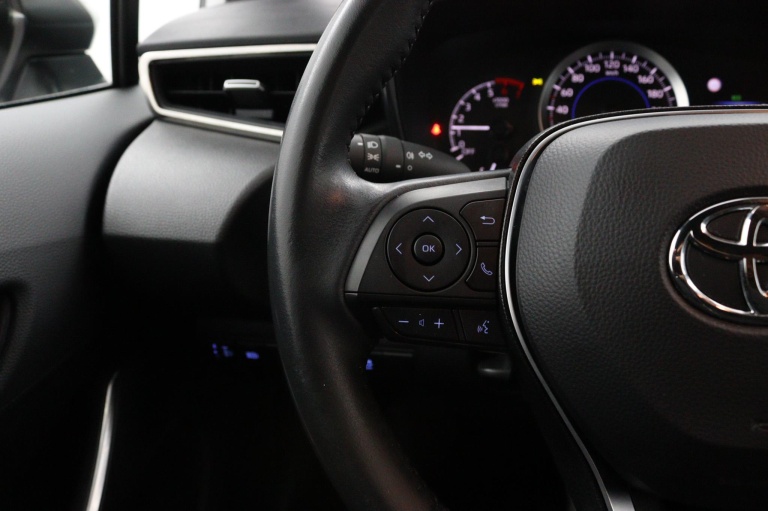 Toyota Corolla - 1.8 Hybrid Active 18