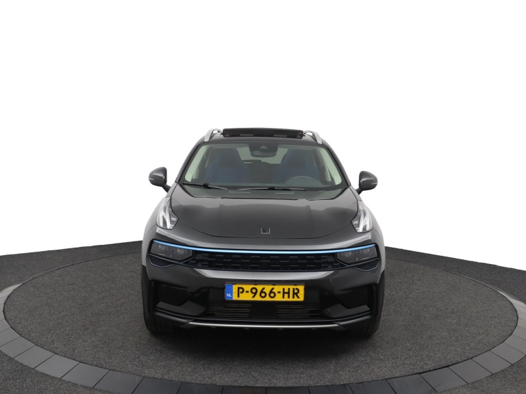 Lynk & Co 01 - 1.5 6