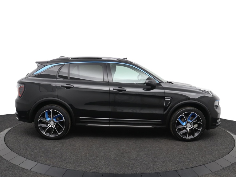 Lynk & Co 01 - 1.5 7