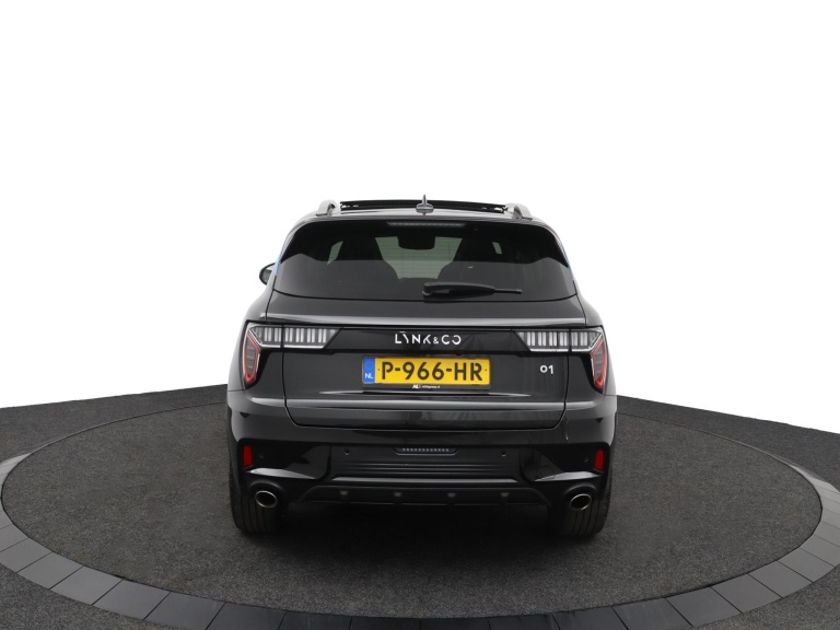 Lynk & Co 01 - 1.5 8