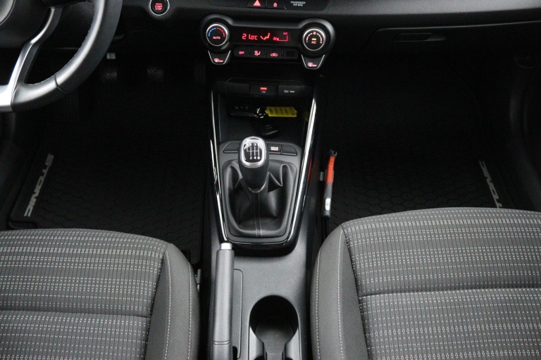 Kia Stonic - 1.0 T-GDi MHEV DynamicPlusLine 27
