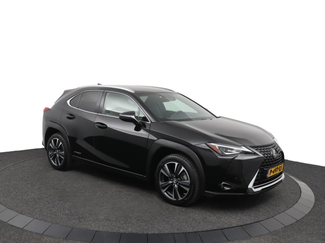 Lexus UX - 250h Preference Line
