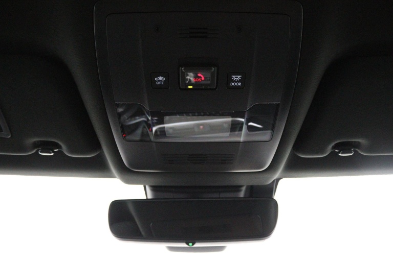 Lexus UX - 250h Preference Line 32