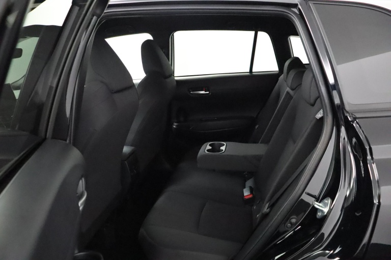 Toyota Corolla Cross - Hybrid 140 Style 17