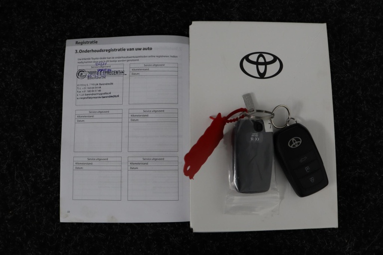 Toyota Corolla Cross - Hybrid 140 Style 9