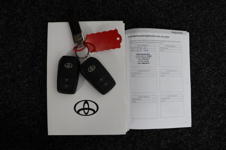 Toyota Yaris - 1.5 Hybrid 115 First Edition 11