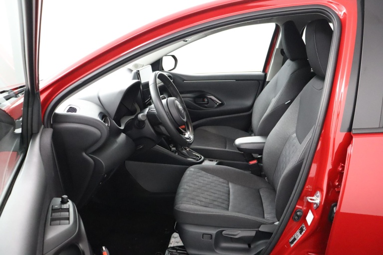 Toyota Yaris - 1.5 Hybrid 115 First Edition 17