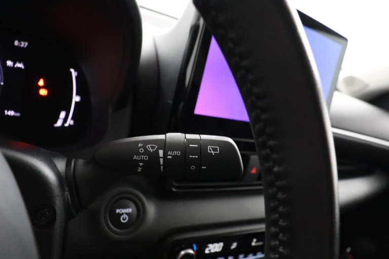 Toyota Yaris - 1.5 Hybrid 115 First Edition 32