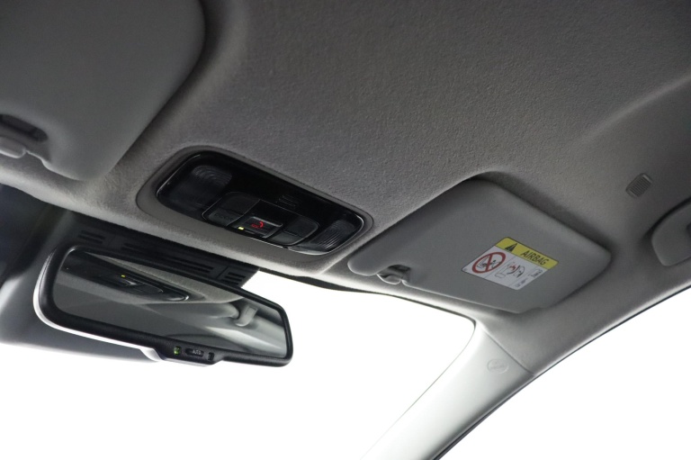 Toyota Yaris - 1.5 Hybrid 115 First Edition 33
