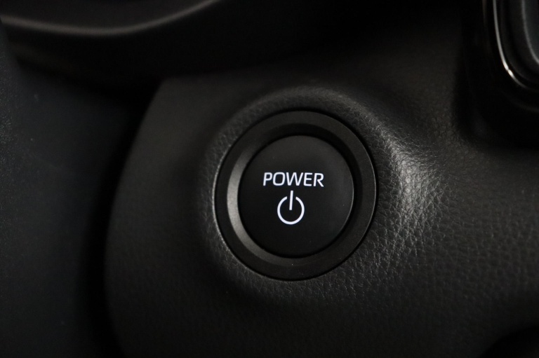 Toyota Yaris - 1.5 Hybrid 115 First Edition 38