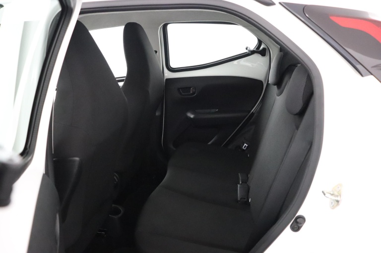 Toyota Aygo - 1.0 VVT-i x-fun 19